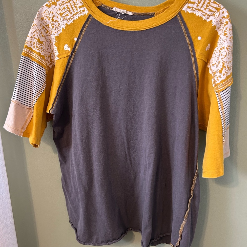 Oversized Medium Easel Grey and Mustard Raglan Bandana Top - Picture 2 of 4
